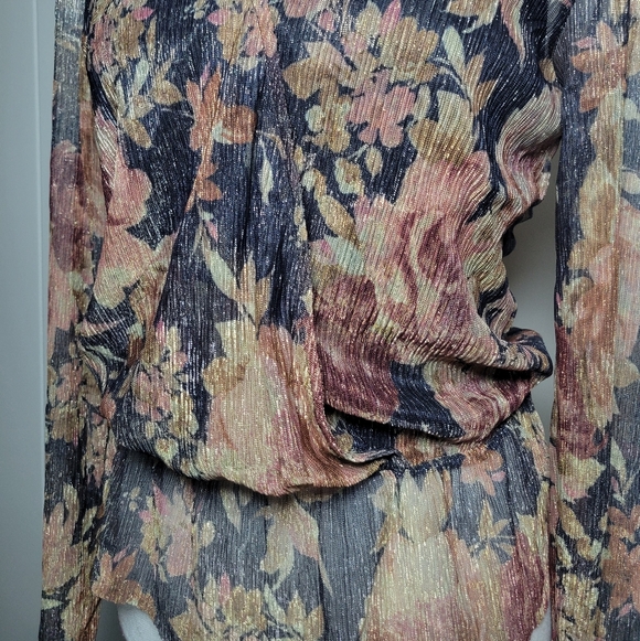 SALE NWT Brannan Metallic Floral Peplum Blouse Long Sheer Sleeve Tie Back M - Picture 7 of 13